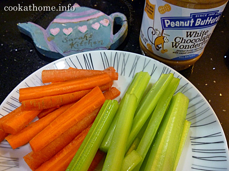 201604 Peanut butter with carrots & celery Cook at Home Cook at Home