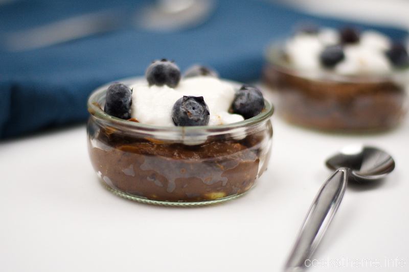 A rich, chocolate pudding, full of goodness from avocados, dates and chia seeds - this chocolate avocado chia pudding is the perfect Paleo-friendly breakfast! #chiapudding