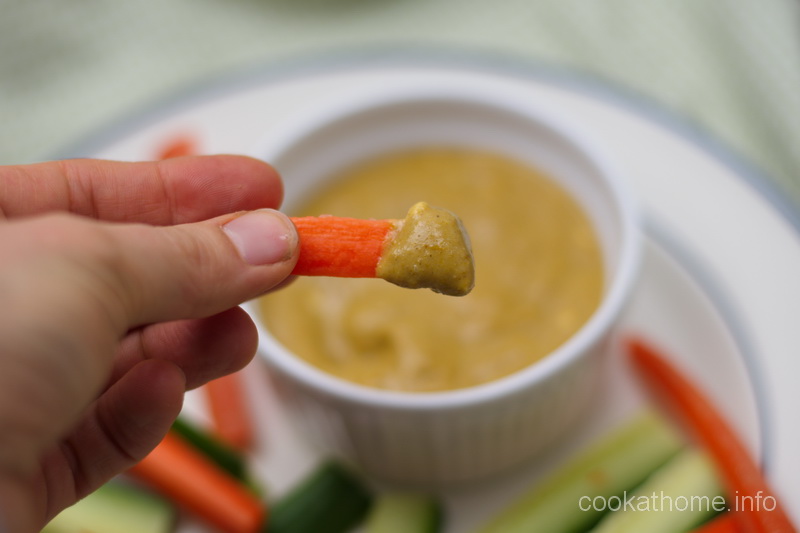 A yummy peanut satay sauce that can be used in stir-fries, as pizza sauces and any other dipping sauce you can think of! #satay