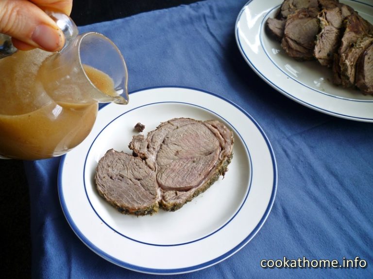 Cook at home Roast meat gravy