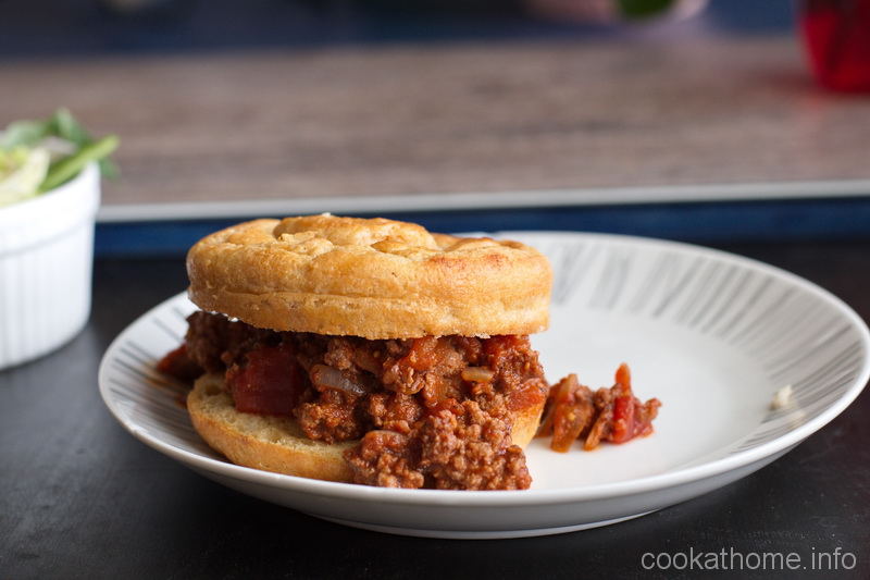 Sloppy Joes - the classic American BBQ food - with lots of flavor and a little heat, but no gluten or dairy! #sloppyjoes #cookathome #glutenfree #dairyfree