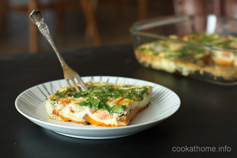 Using roasted sweet potato as a crust, this sweet potato crusted quiche is perfect for any meal from breakfast, right through to dinner #quiche